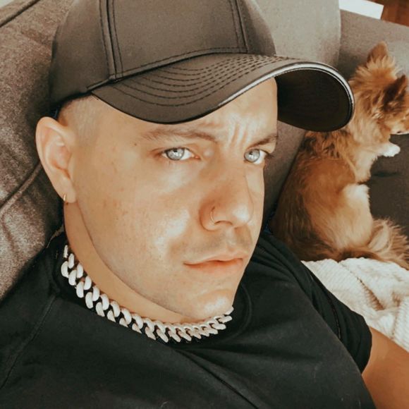 Meet your Posher, Alexander - Picture 1 of 1